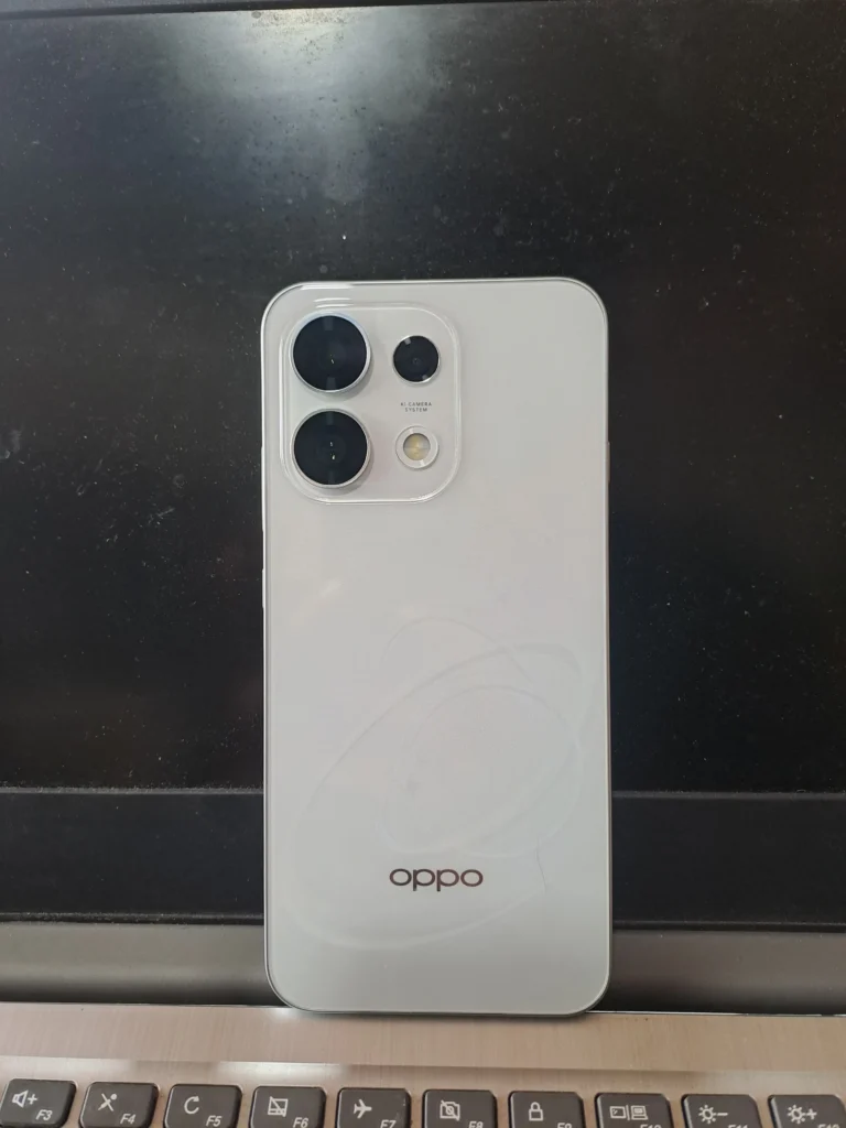 Oppo Reno 16c Design